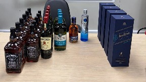 Zaplena novca i alkohola